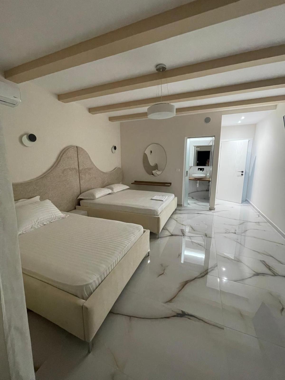 Memories Hill Apartament Saranda
